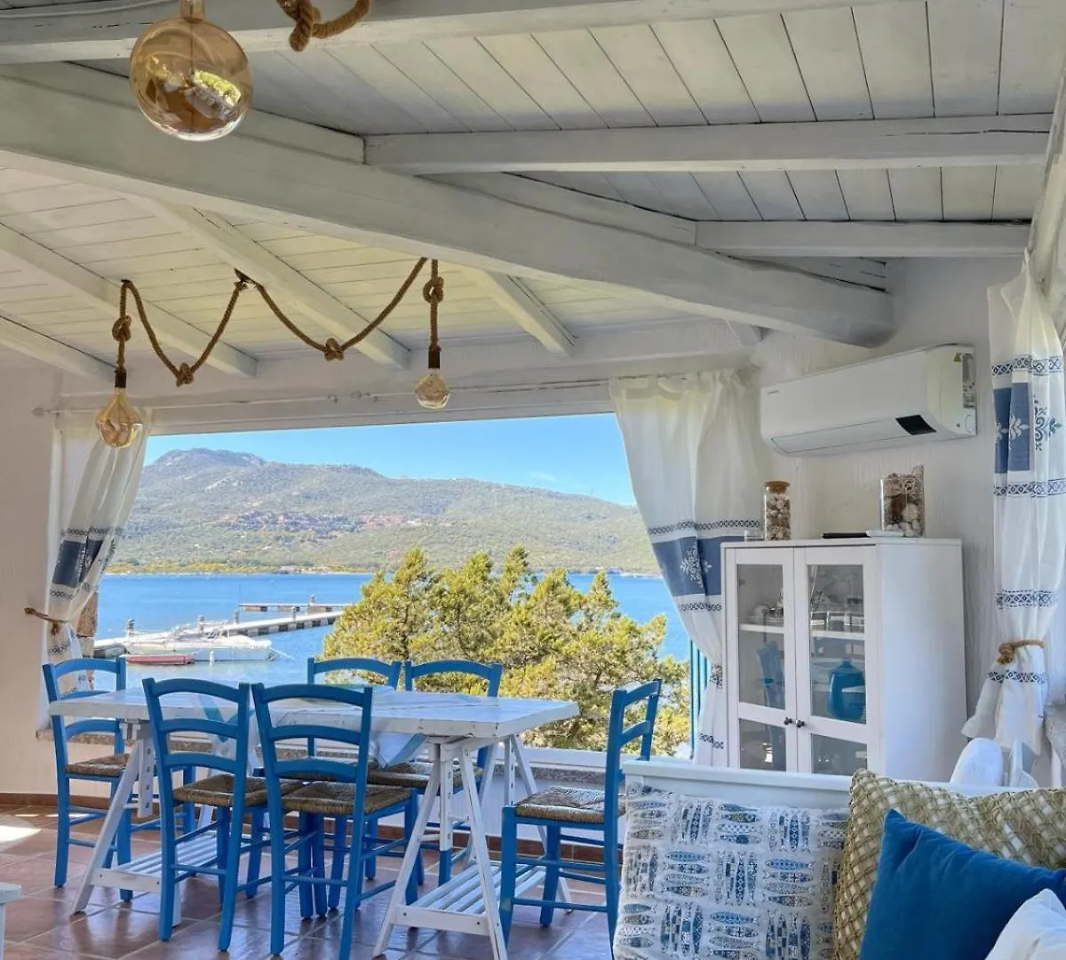 House On The Beach - Porto Rotondo